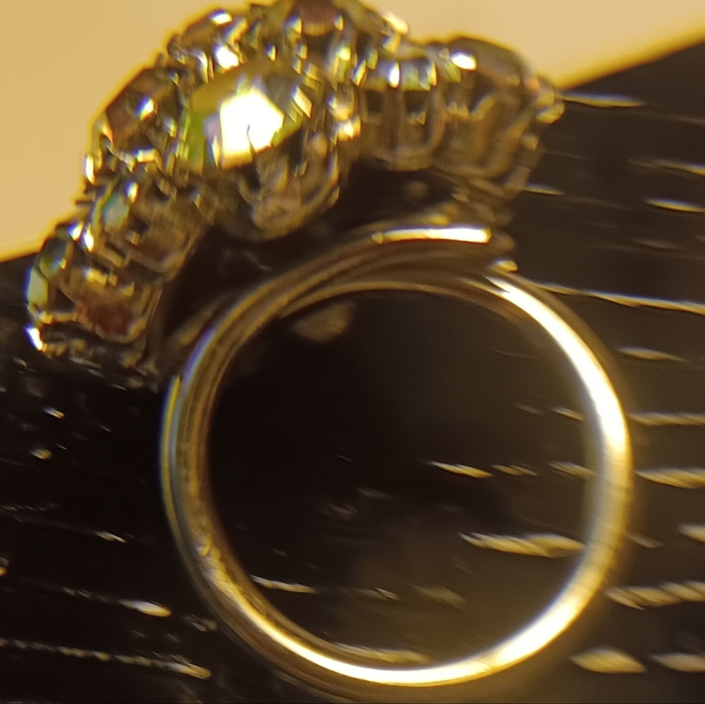GORGEOUS VINTAGE AB RHINESTONE ADJUSTABLE RING EC - Picture 4 of 12